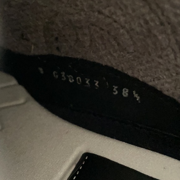 NIB Chanel fabric sneaker - Picture 8 of 11